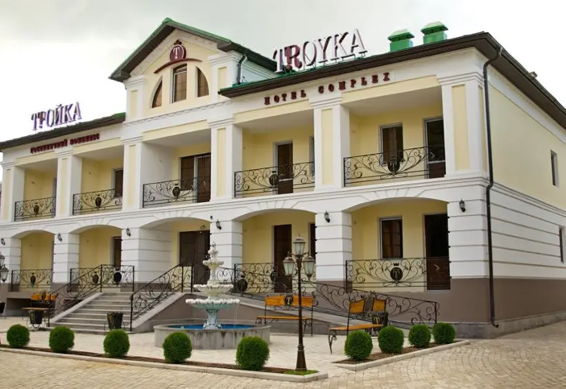 Гостиница Тройка
