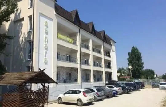 Отель “Сахара”