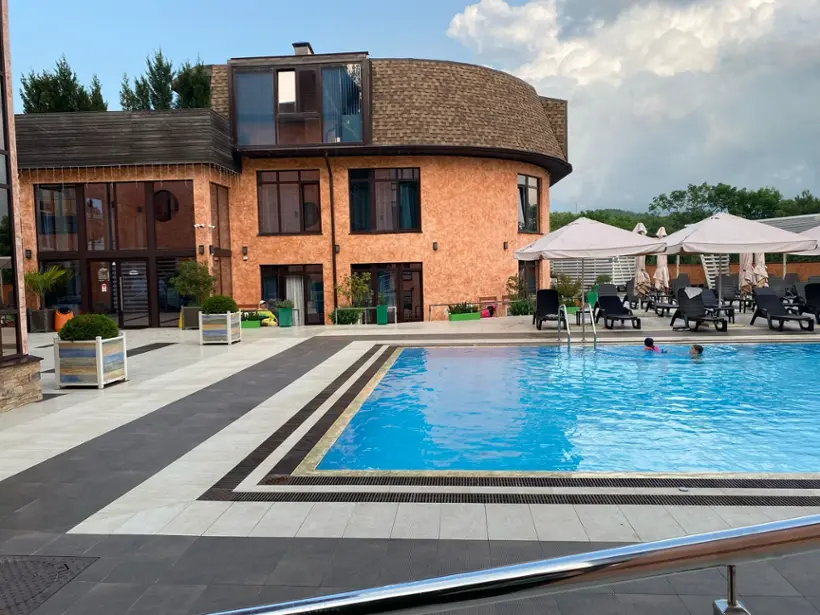 Отель "Спа" ("SPA") 